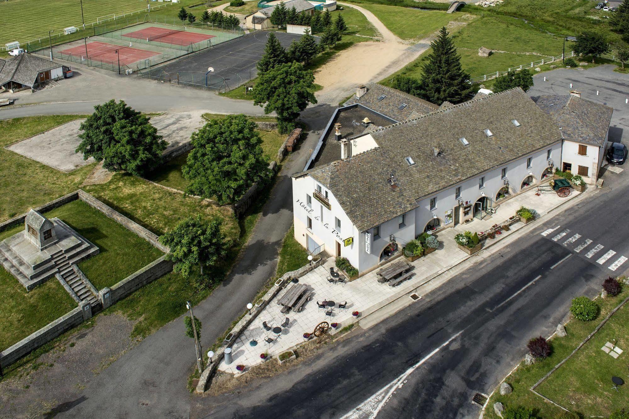 Hotel Restaurant De La Poste Et La Grange Detente, Espace Bien-Etre Chateauneuf-de-Randon Экстерьер фото